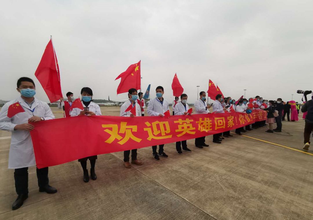 凯旋钦州八名白衣战士从湖北十堰回来啦这一幕看哭众人