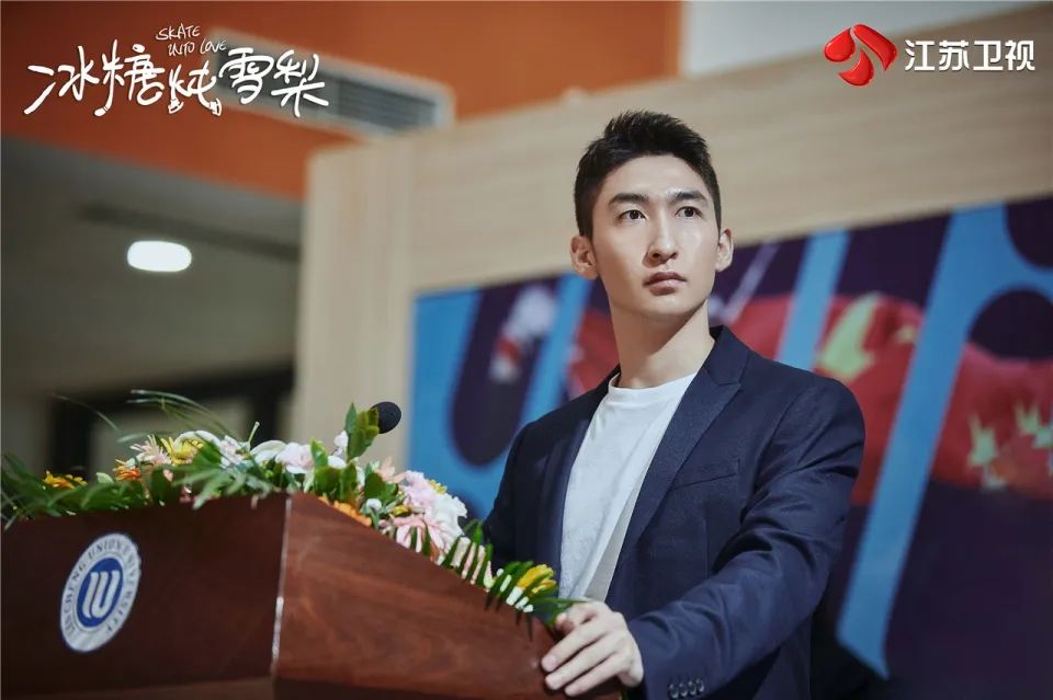 武大靖本色出演冰糖炖雪梨力推冰雪运动