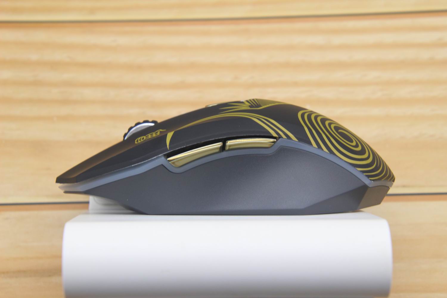 鼠标融入中国风达尔优em915pro鼠年特别版无线双模鼠标评测