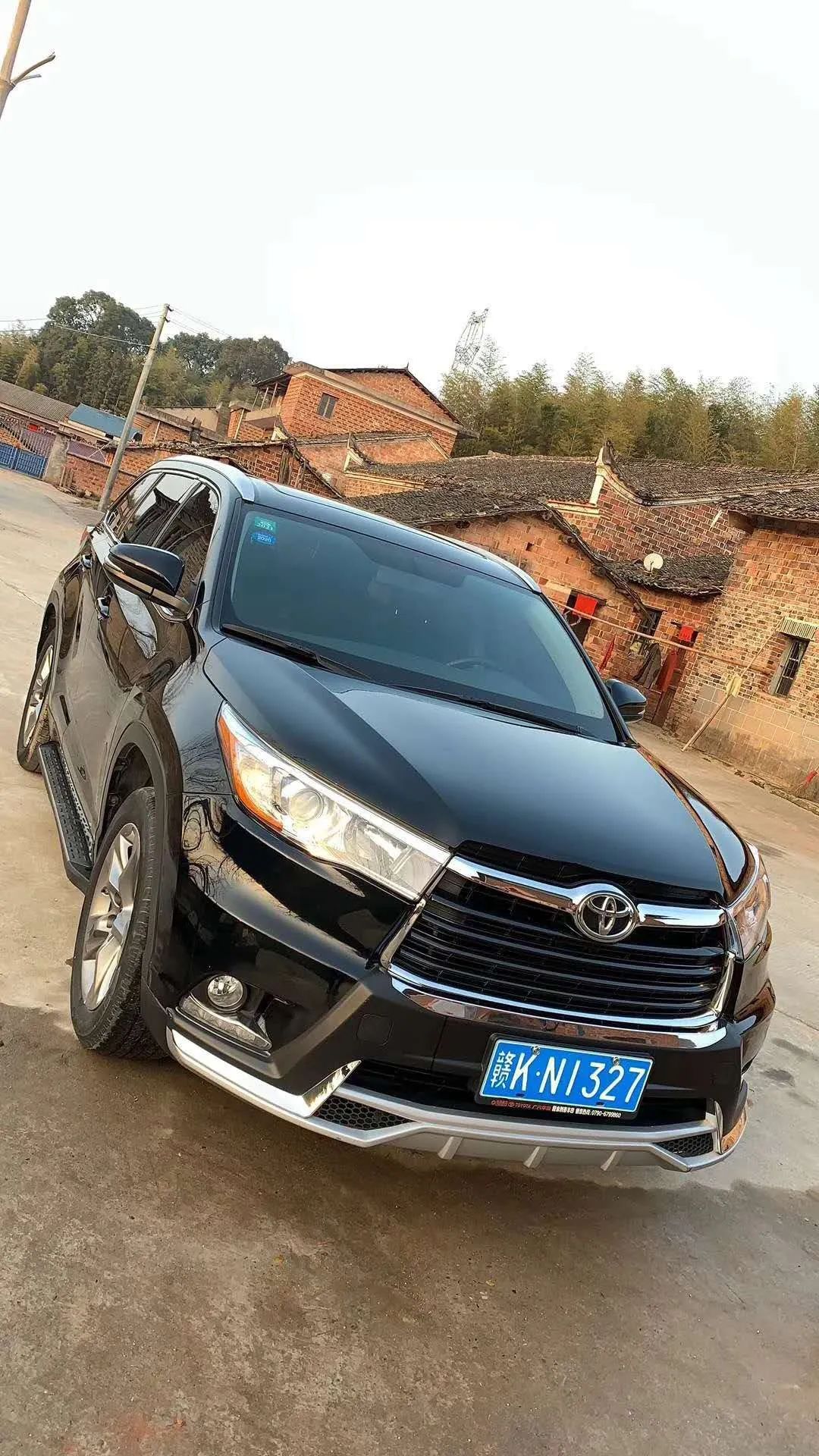 精品车源首付7万17年四驱豪华七座丰田汉兰达