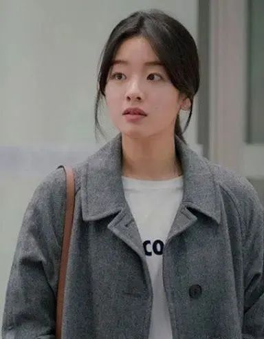 《梨泰院》变性人「马贤利」爆红,中性风格广受好评!