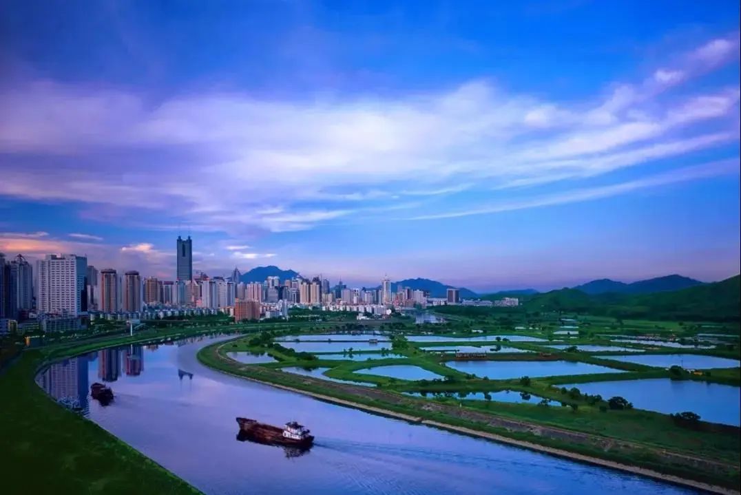 水赋予了罗湖流动的魅力深圳河,布吉河,莲塘河,清水河……20条大小