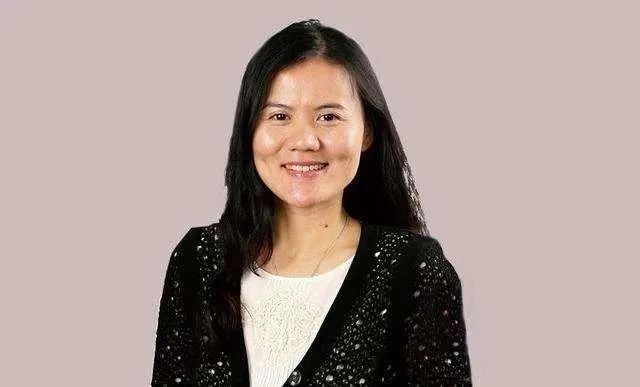 不设限的人生,才有更多可能_童文红