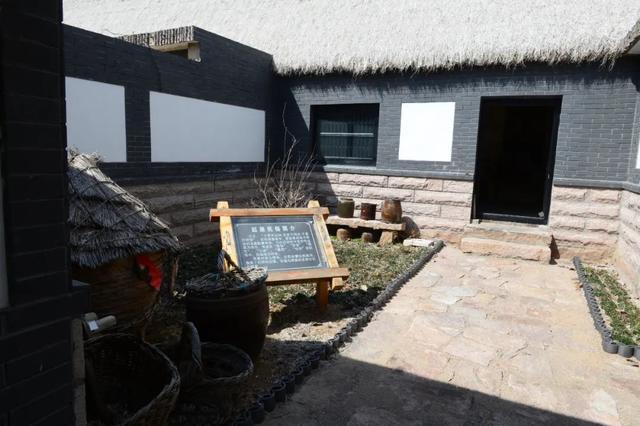 文化展厅,充分展示了西火塘寨社区悠久的历史文化和鲜明的民俗特色