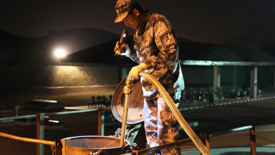燕山砺剑山沟油料兵的守望担当