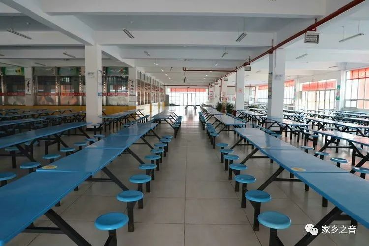 魏玉峰 | 书记,县长同时来到咱一中_武乡县