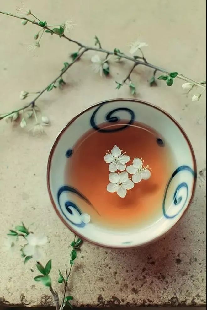 一茶一世界,一味一人生.其实品茗,亦是品心,品人生