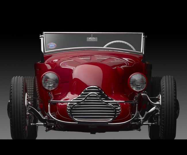 这辆车的主人是迪克61弗林特(dick flint),他是世界知名改装商so