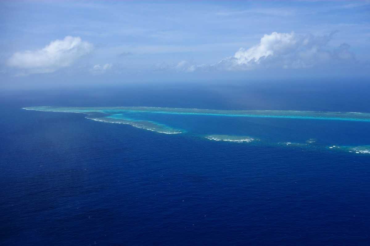 仁爱礁对峙现场，中方拖走菲律宾破船之日，就是重启填岛之时 -6parkbbs.com