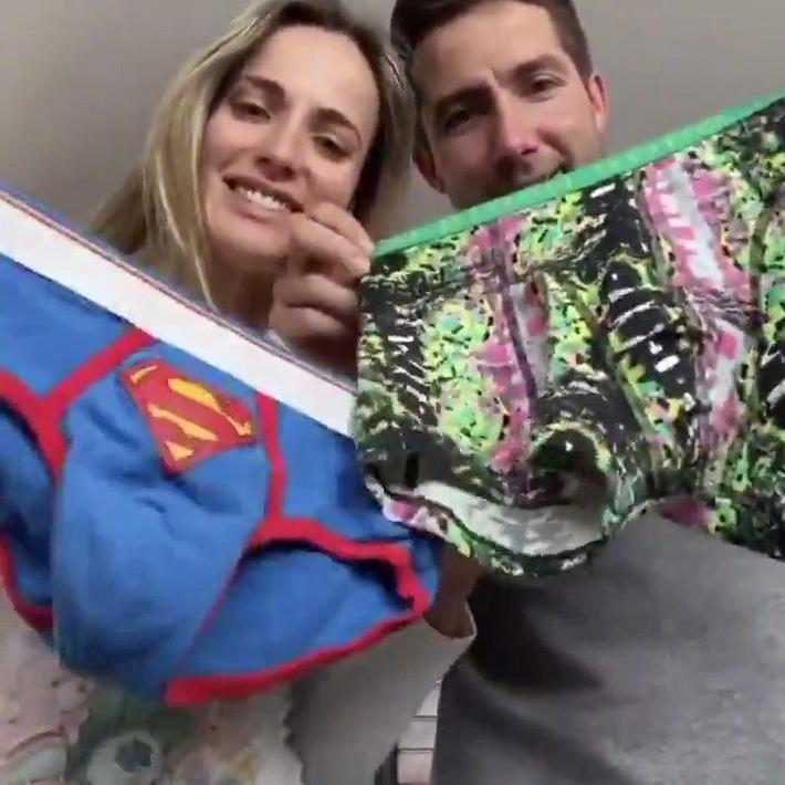 有味道穆蒂尼奥和妻子将内裤改造为口罩