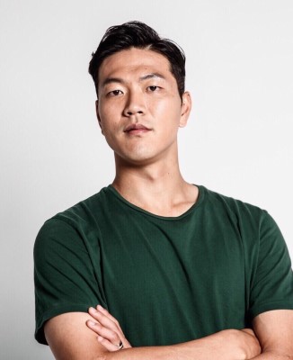 金英权携儿女录制综艺空姐娇妻神似孙艺珍效忠恒大7年收入过亿