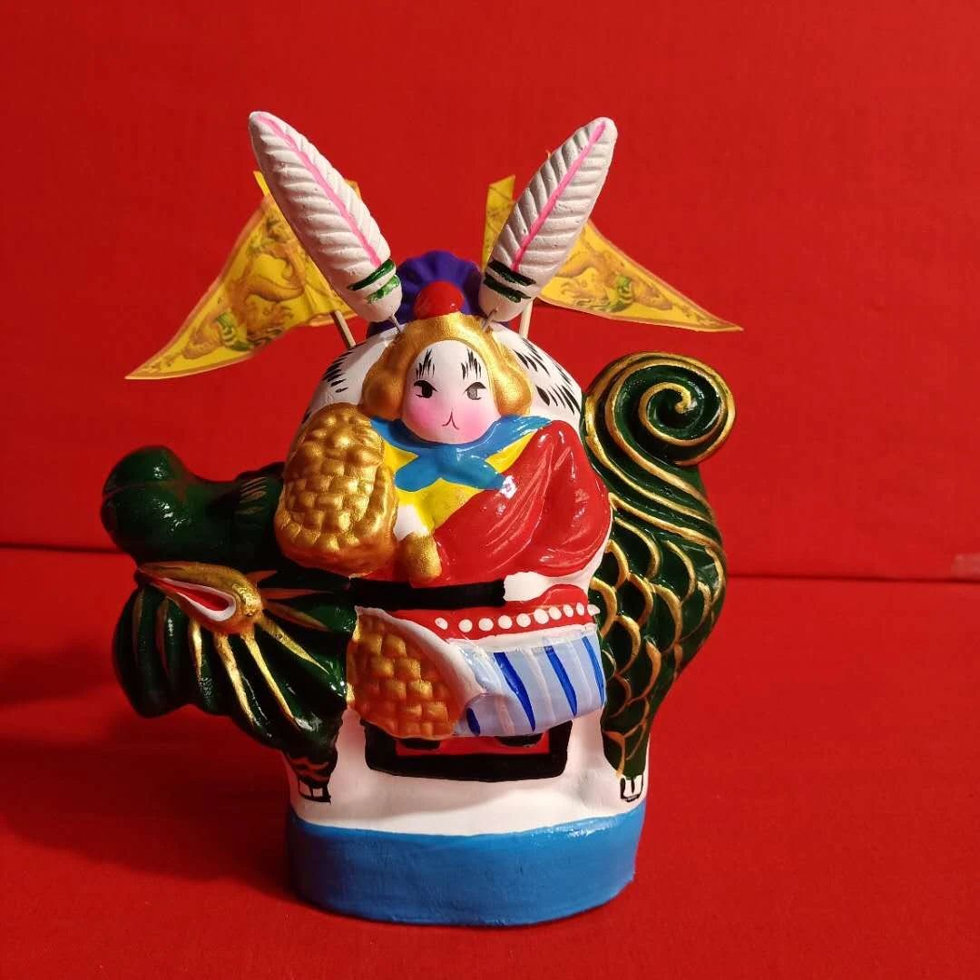 他用一双巧手,制作出曾经风靡老北京600余年的"兔儿爷"!