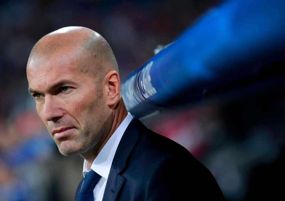 利物浦看上24岁全能中场,想和皇马巴萨抢人不容易_法比安鲁伊斯