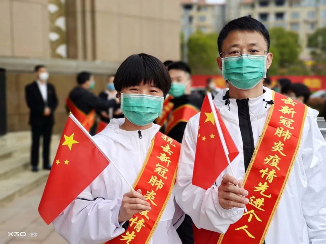 白衣执甲今凯旋上犹6位最美逆行者返回江西