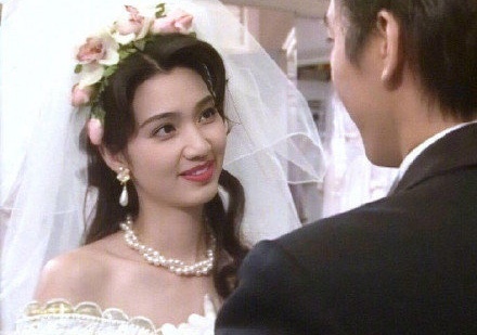 邱淑贞张曼玉90年代港风女星婚礼造型从妆容到婚纱真的太美了