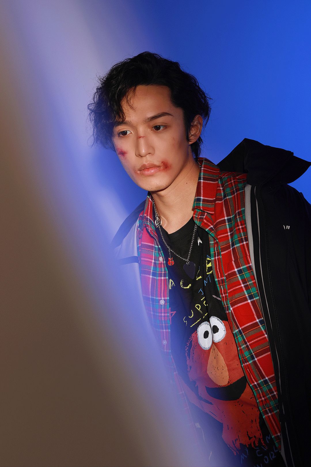 都画了这种仿伤妆到打歌现场mvexo的 monster 就用了这个伤痕妆的概念