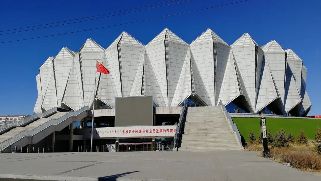 体育资讯乌兰察布市体育馆网球馆和游泳馆恢复开馆公告