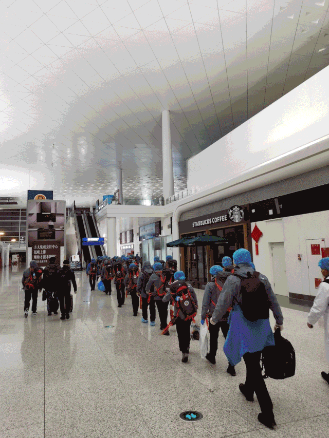 平安归来江苏省援鄂养老服务队你们辛苦了