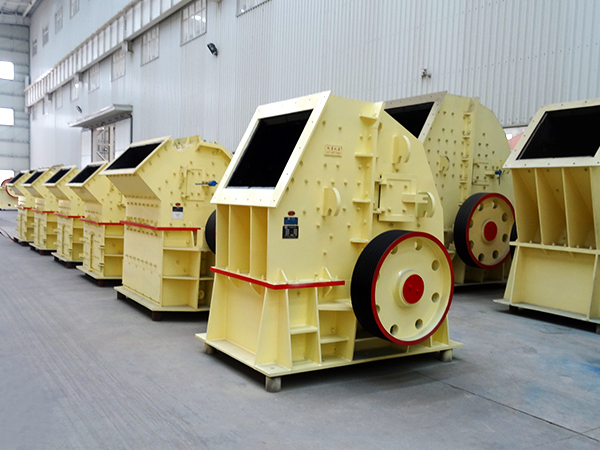 购买一套日产2000吨的石头破碎机需要多少钱