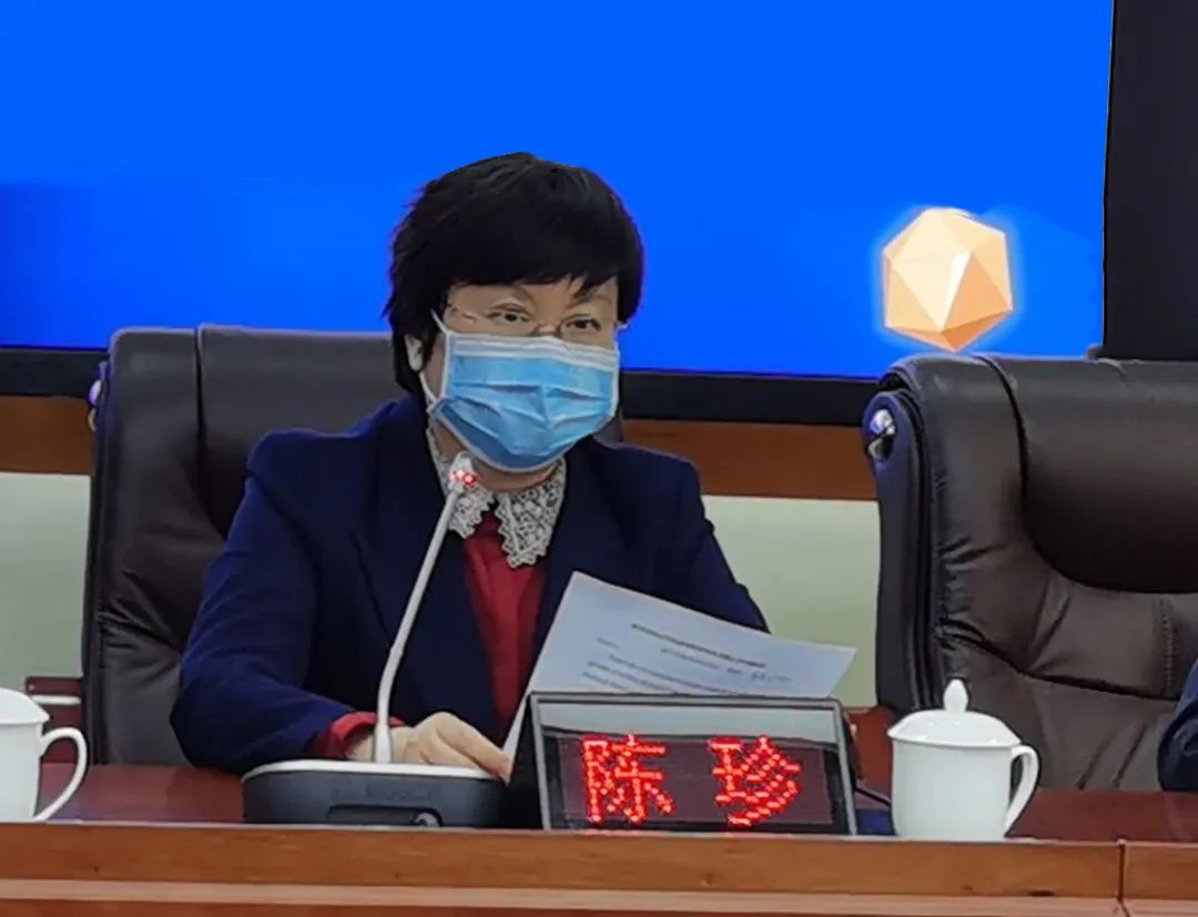 市教育局副局长陈珍,市教育事务受理中心负责人和"i厦门"信息技术总