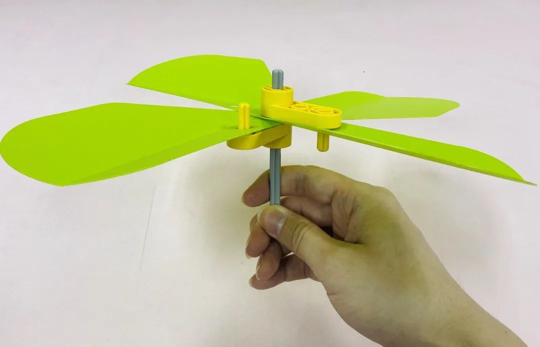 奕家计划第三十七期乐高stem墙面互动小游戏机械运转的奥秘