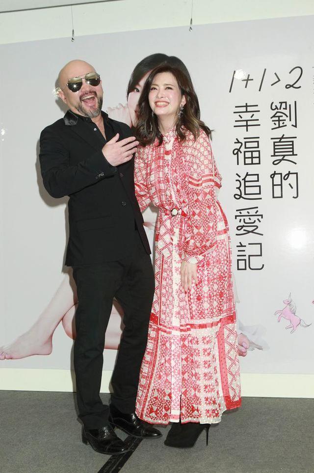 2月19日,刘真因为在心脏手术时出现了意外陷入了昏迷状态,一时间刘真