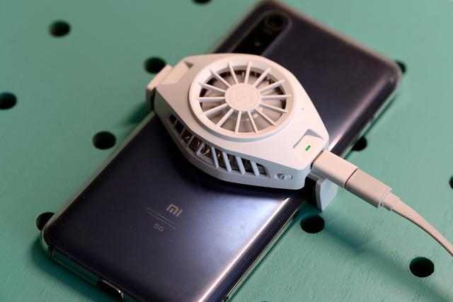 小米的冰封散热背夹体验,低价高效的散热解决方案_手机