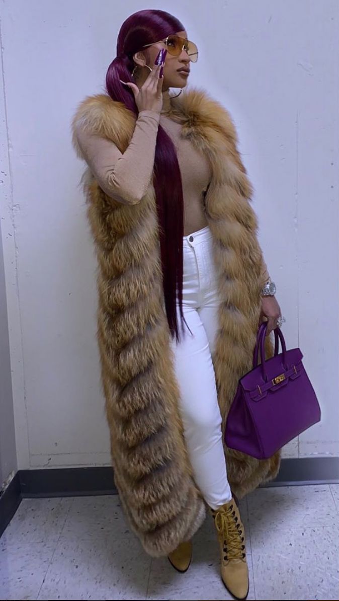 你还不知道空降热搜的卡迪碧?没关系戳这里!