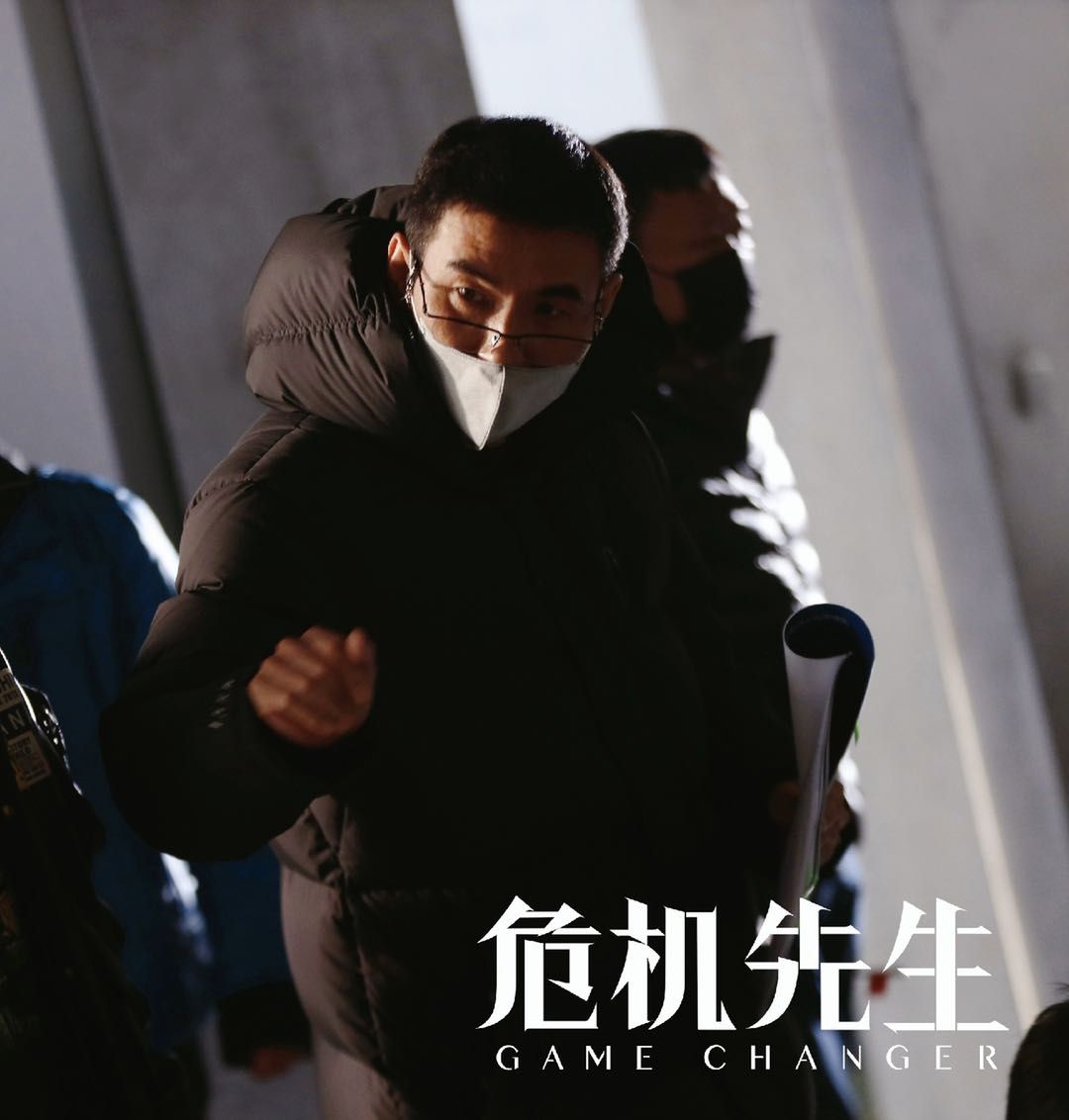 危机先生400人剧组隔离34日黄晓明带了好头儿