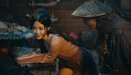 安唯绫因奇门遁甲老板娘走红又媚又狠惹人爱网友冲她才看的