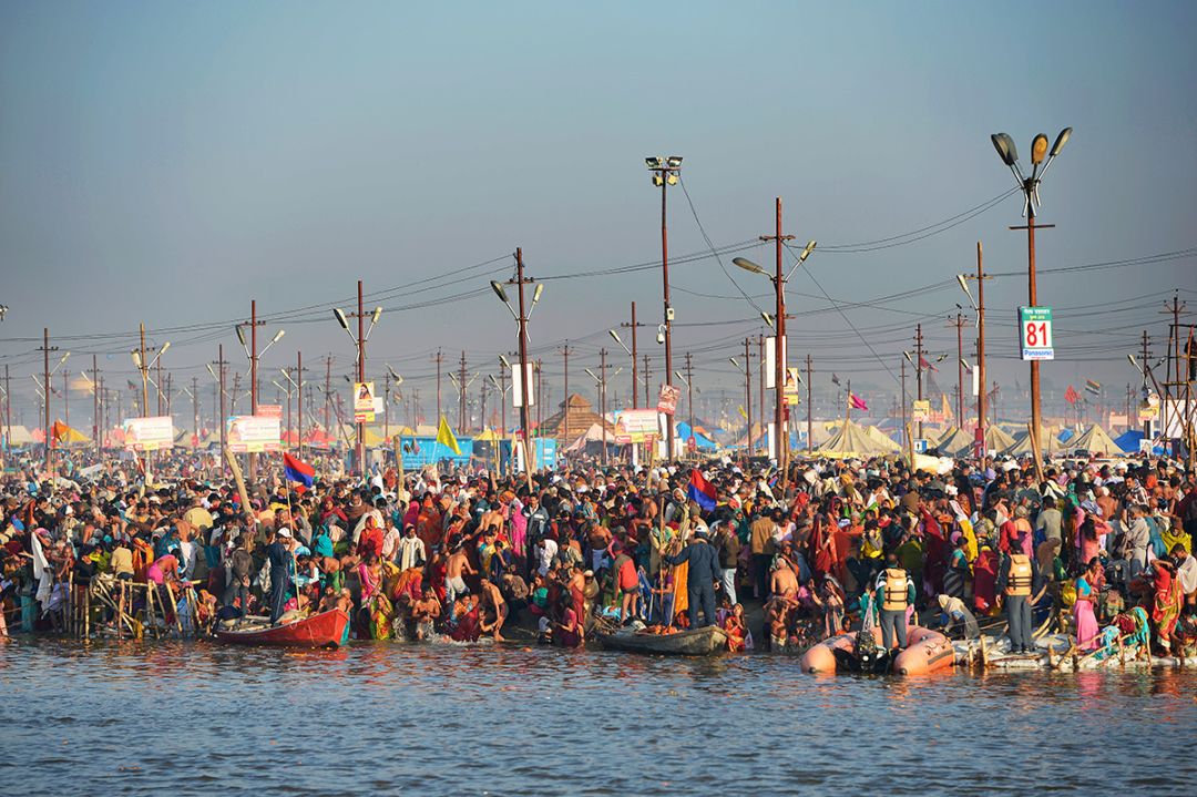 迷信的人们印度大壶节有感