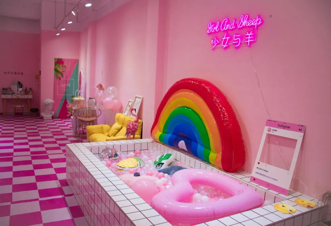 9元抢!风靡全国の网红自拍馆来商丘了!自己做摄影师,随手拍大片!