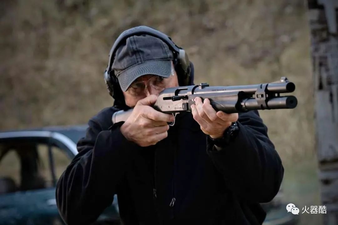 各型霰弹枪图集自从看了日本的那个僵尸片我觉得这玩意还真是大有用处