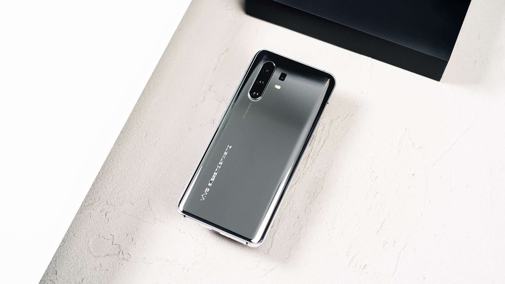 王的镜界vivox30proalexanderwang联名限定版