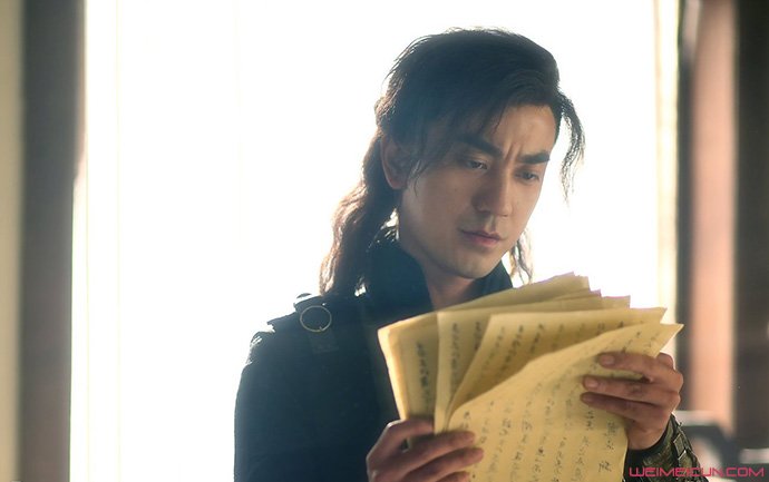 在2007年,张瑞涵便开始参演话剧了,比如有《武林外传》《罗密欧与祝英