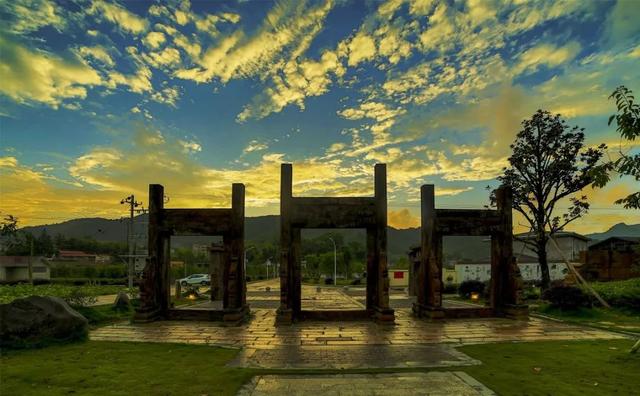 风展红旗如画归化到哪儿去啦