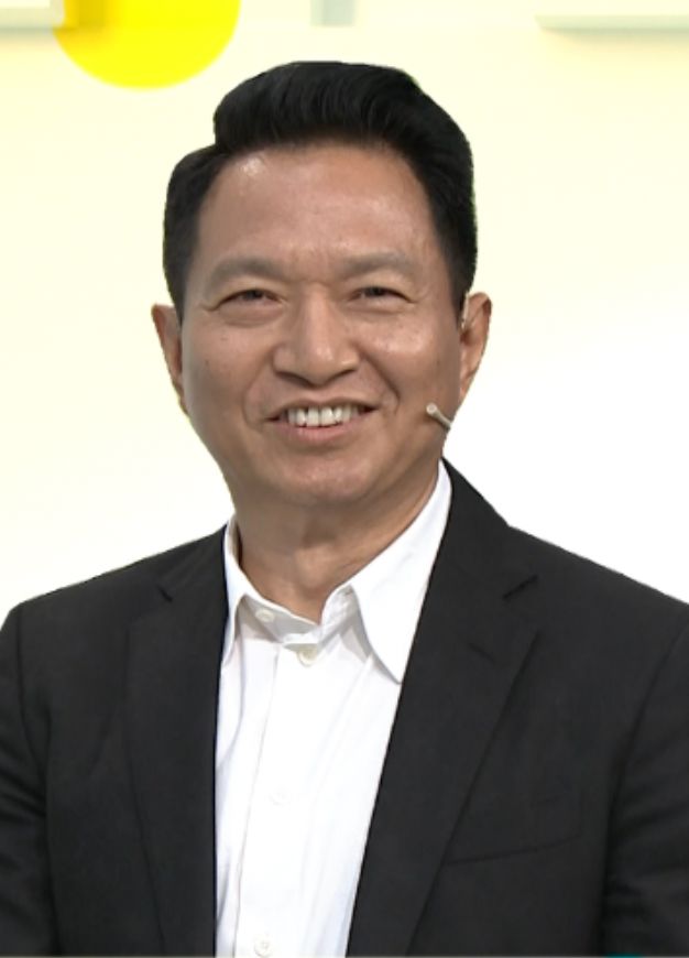 专家吴海山教授以及骨科专家奥运五金得主 跳水运动员吴敏霞双吴组合