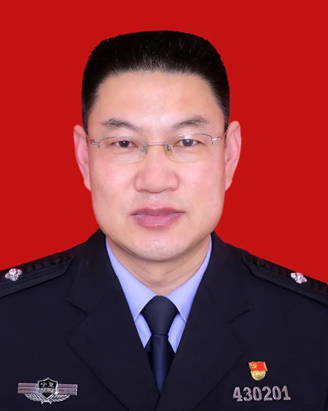 马志宏,回族,1988年7月出生,大学学历,现任将台堡镇一级科员,拟任将台