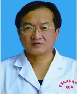 医院新门诊一楼地点:注意:周四,周六休息周日 辛小红(副主任医师)周五