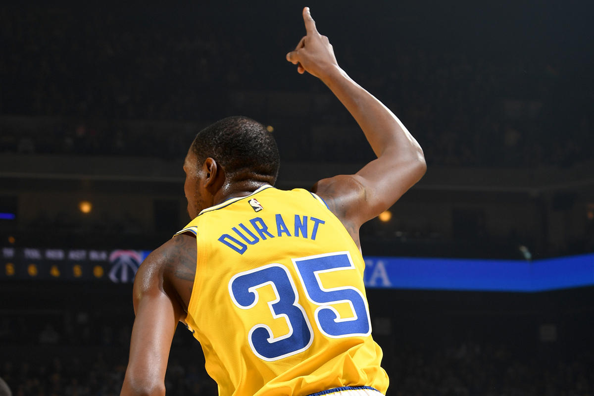 原创 特雷杨评心中历史前五,詹乔科kd上榜,纳什最令人意外