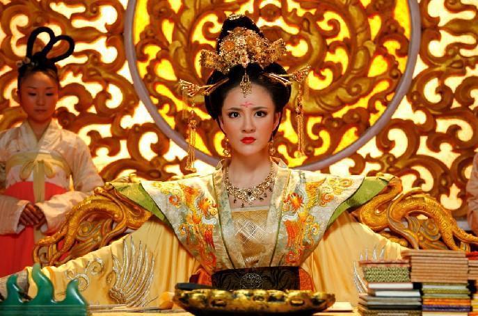 新城公主最终以皇后之礼下葬,其葬事宜依后礼.