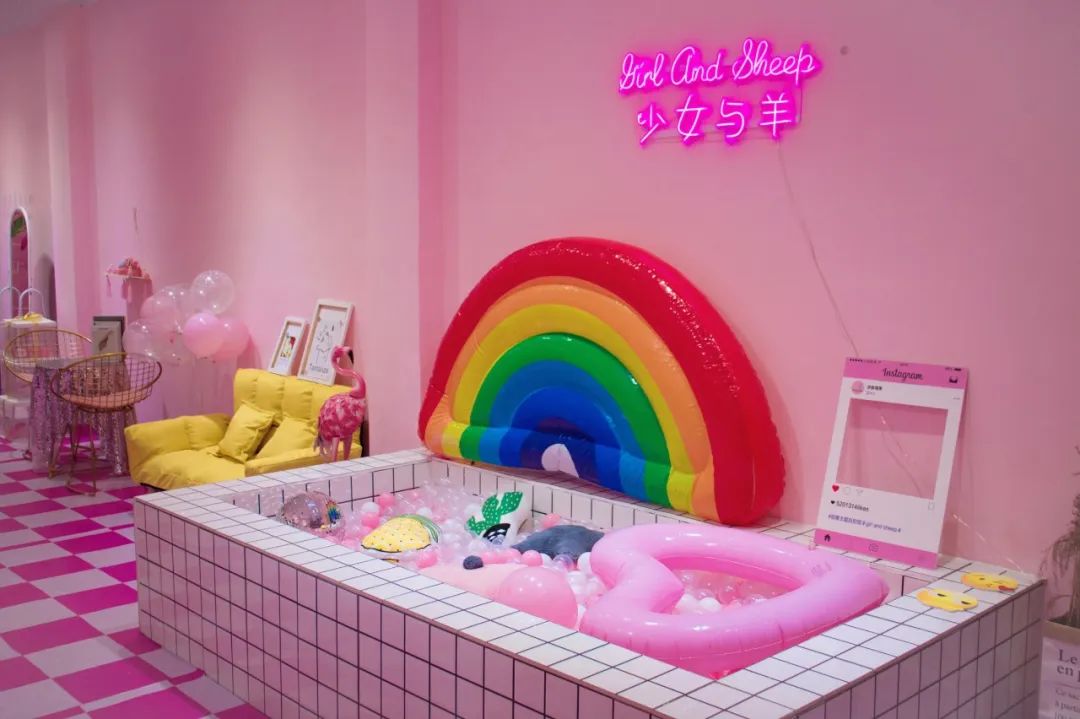 9元抢!风靡全国の网红自拍馆来商丘了!自己做摄影师,随手拍大片!