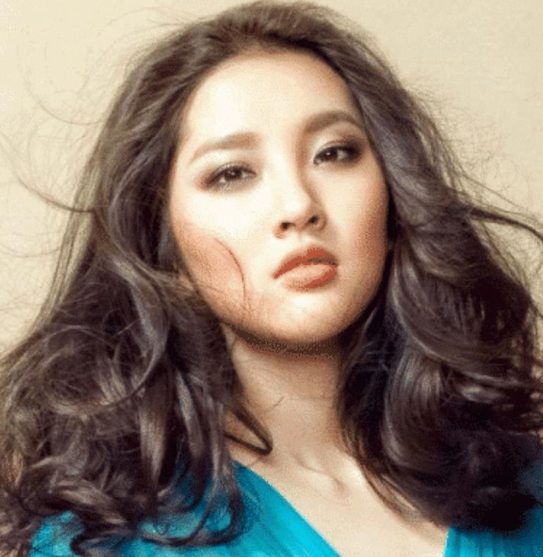 有种"发育过猛"叫张若昀妻子,模特旧照曝光后:"这谁顶得住啊"_唐艺昕