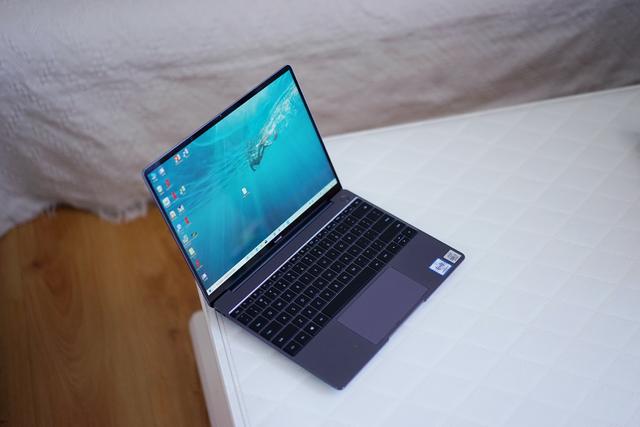 上手华为matebook132020款这块屏幕用过之后会上瘾