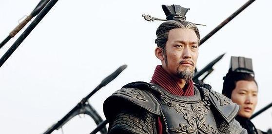 长胜将军白起为什么叫杀神