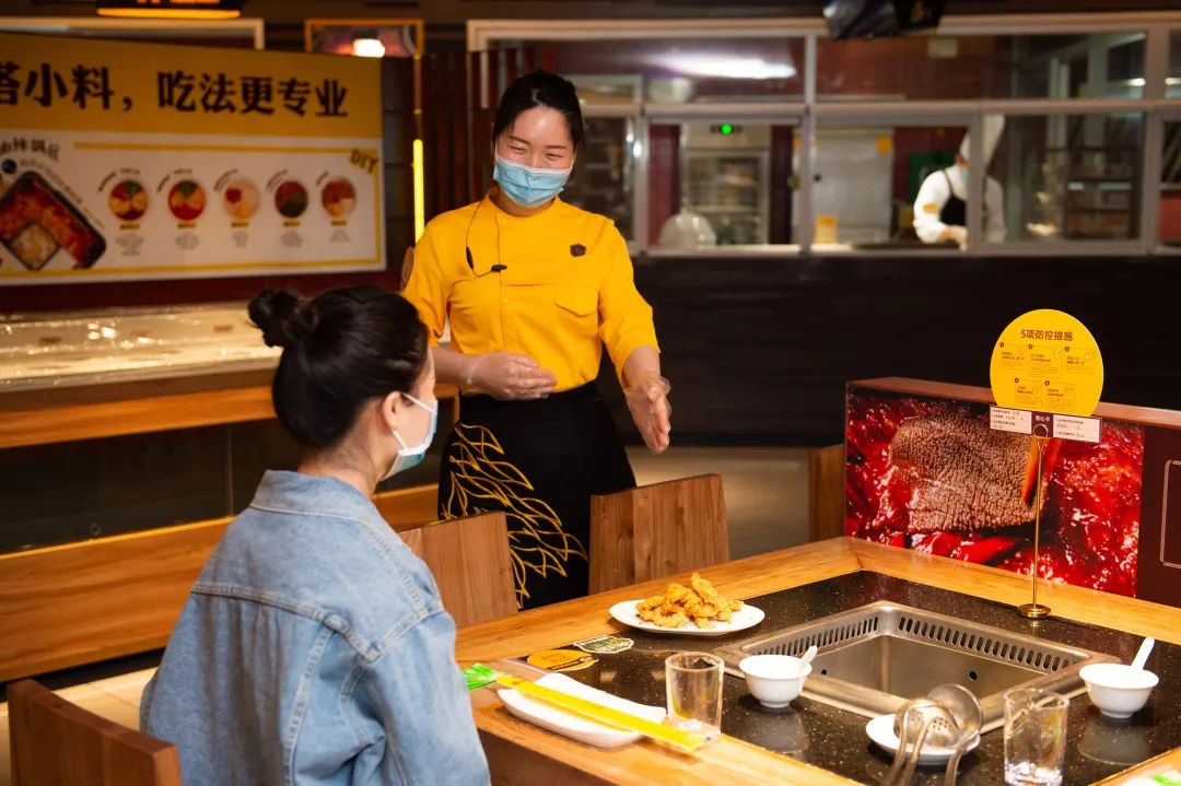 "巴奴毛肚火锅堂食复工_服务