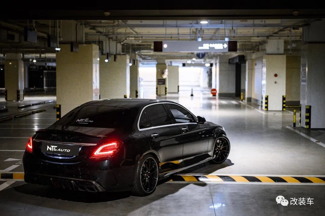 玩车路上永远孜孜不倦,壕气车主改装奔驰 c260l 案例