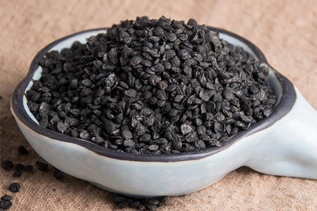 韭菜籽泡酒正确的泡酒方法韭菜子泡酒有你想象不到的营养价值