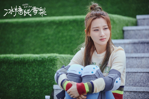 叶柳莺的扮演者则是陆骏瑶,2010年,陆骏瑶在鞠觉亮执导,杜淳主演的