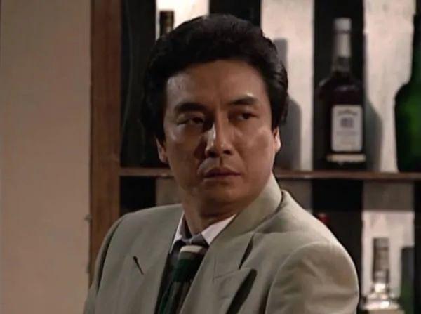 这个方进新,真的是烂泥扶不上墙,会炒股有什么用呢,得罪了人他以后